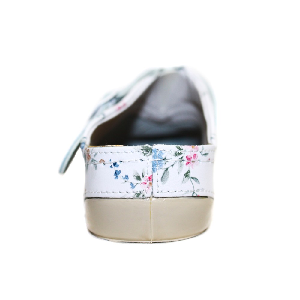 Сабо женские из натуральной кожи в белом цвете с принтом и ремешком