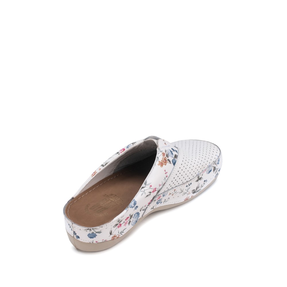 Сабо женские из натуральной кожи в белом цвете с принтом и стелькой из искусственного нубука