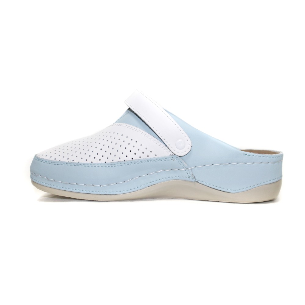 Сабо женские из натуральной кожи в бело-голубом цвете с ремешком и стелькой из нубука