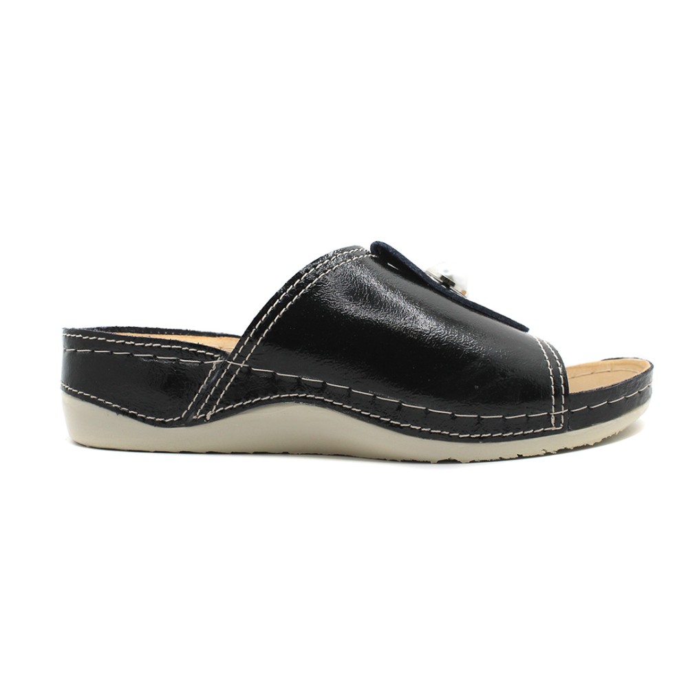 Сабо женские с декором из натуральной кожи с открытым носом и стелькой из иск. нубука цвет черный лак