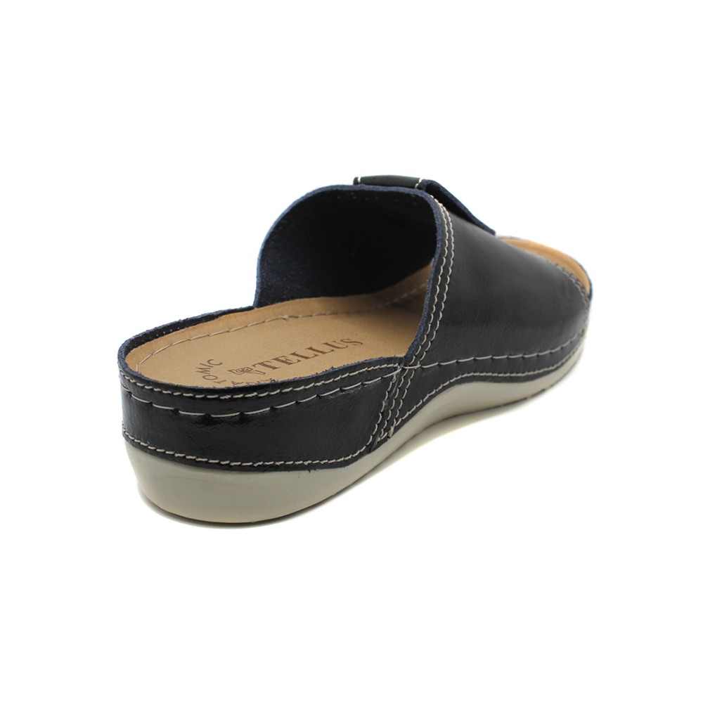 Сабо женские с декором из натуральной кожи с открытым носом и стелькой из иск. нубука цвет черный лак