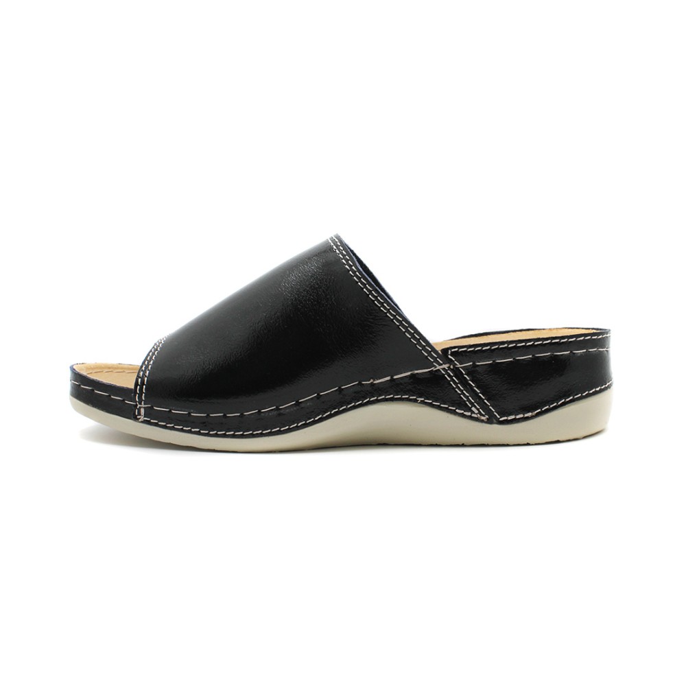 Сабо женские из натуральной кожи с открытым носом и стелькой из иск. нубука цвет чёрный лак