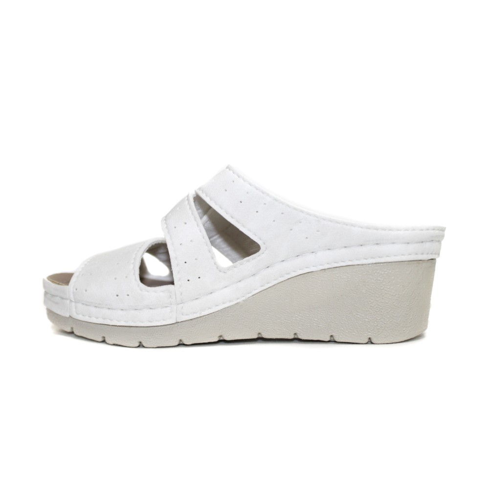 Сабо женские на каждый день из искуссвенного нубука на ремешке с открытым носом цвет белый