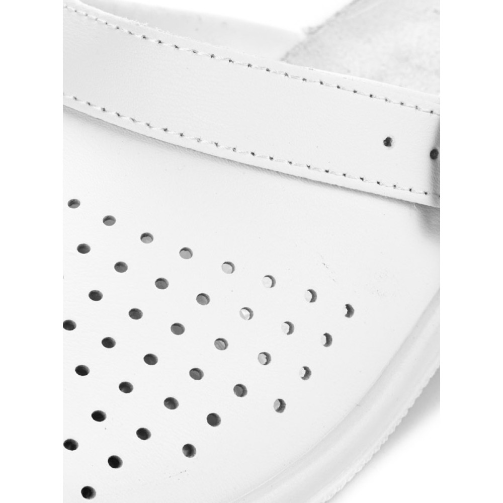 Сабо мужские из натуральной кожи с крупной перфорацией и подпятником цвет белый