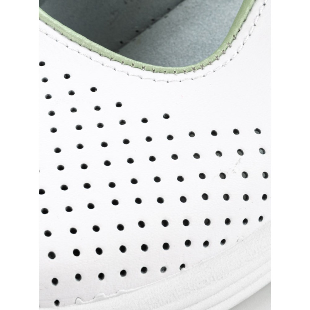 Сандалии сабо женские из натуральной кожи с зелёным ремешком и натуральной стелькой цвет белый