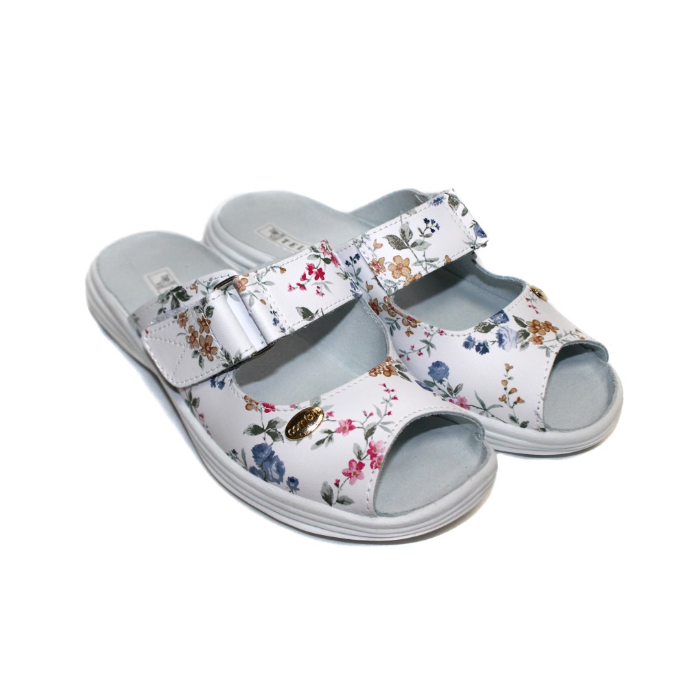 Сабо женские из натуральной кожи на липучке с открытым носом цвет белый с принтом