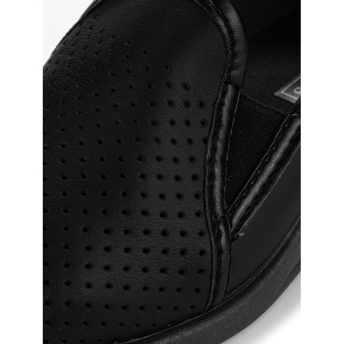 Туфли женские из натуральной кожи с перфорацией на ПВХ подошве цвет чёрный
