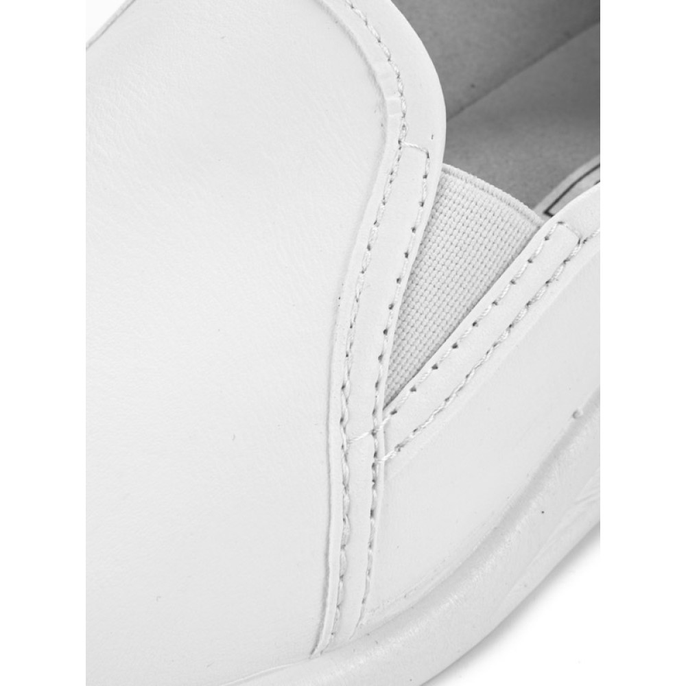 Туфли женские из натуральной кожи на ПВХ подошве цвет белый