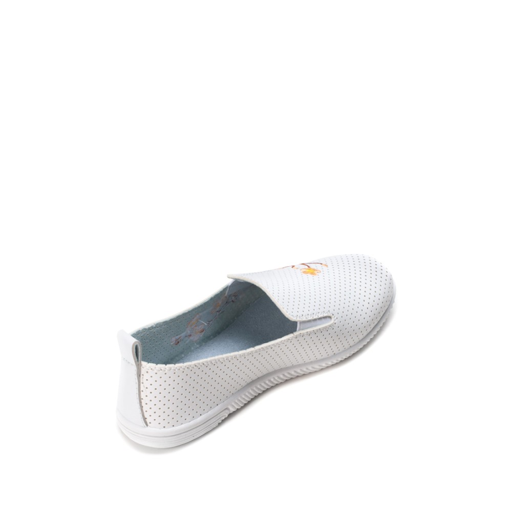 Туфли женские из искусственной кожи с вышивкой на ПВХ подошве цвет белый